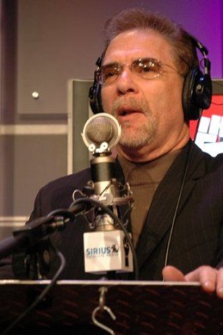 Ronnie Will Be Signing Autographs at Race