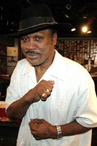 Boxing Legend Joe Frazier Steps Into Howard's Ring