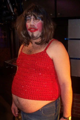 High Pitch Erik as 'Kelly Clarkson' Talks to Simon