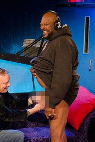 A Penis Pump Demo Live in Studio