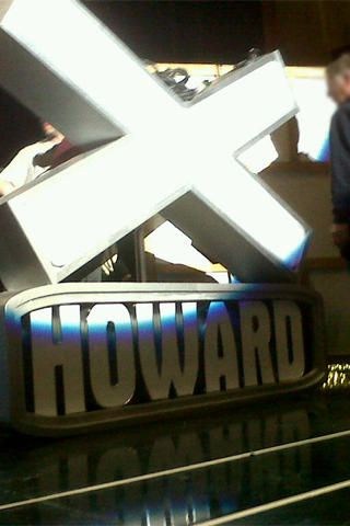 Howard Signs 25,000 Books in San Francisco 