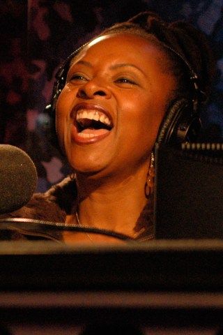 Robin Travels to Hawaii and Ronnie has a Party