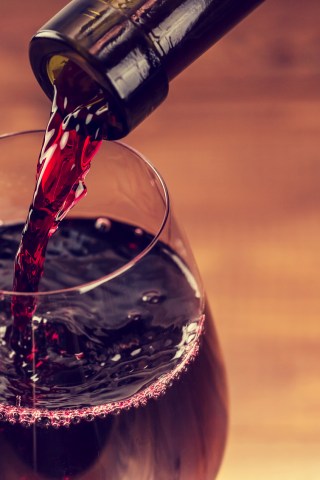 Howard Makes Dinner for His Daughter