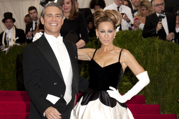Andy Cohen and Sarah Jessica Parker walk the red carpet together