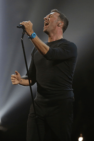 Watch Chris Martin Pay Tribute to George Michael 