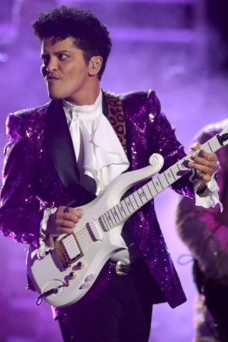 Watch Bruno Mars Rehearse Grammys Prince Tribute