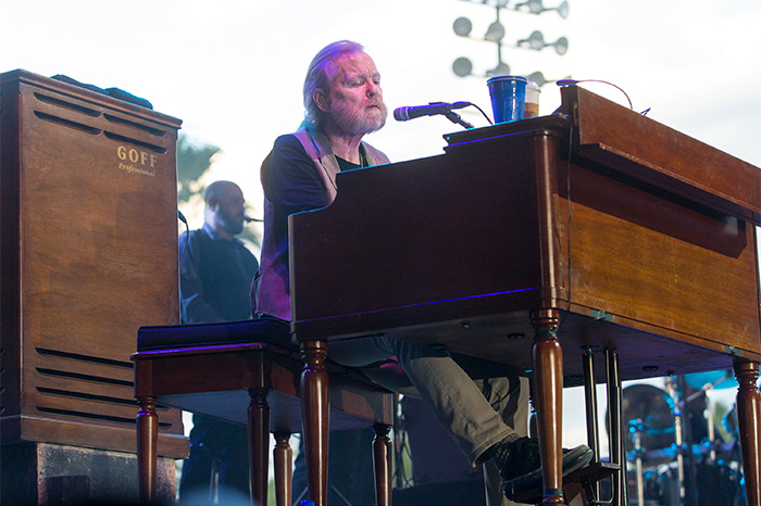 Gregg Allman performing at Stagecoach in 2015.