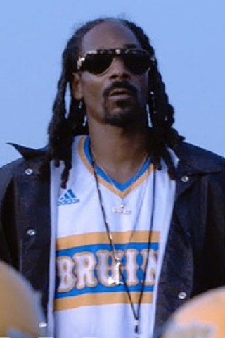 VIDEO: Rap Icon Tackles Gridiron on 'Coach Snoop'