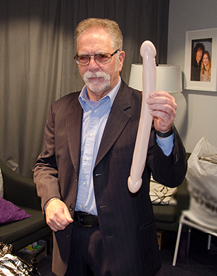 Ronnie the Limo Driver Tried Out His 18-Inch, Double-Sided Sex Toy and 'It  Wasn't Fun' | Howard Stern