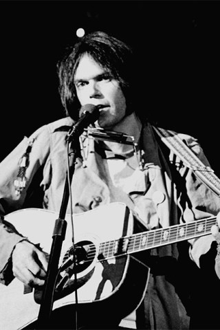Neil Young to Release Live 1976 Album