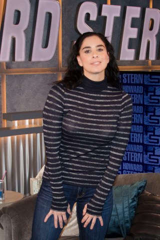Sarah Silverman Says Radiologist Used Bare Hands After Mammogram |  PEOPLE.com