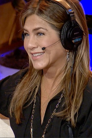 Jennifer Aniston Makes Official Stern Show Debut