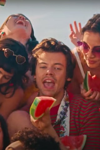 Harry Styles Drops Juicy New Music Video
