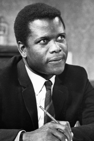 Robin Recalls the Time Sidney Poitier Kissed Her