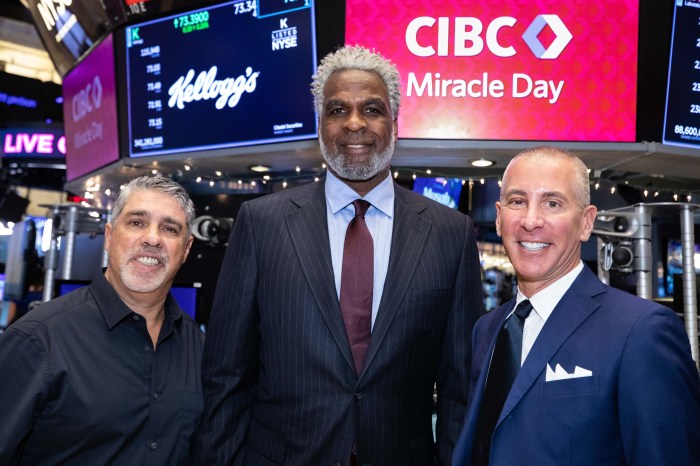 Gary with Knicks great Charles Oakley and CIBC Capital Markets’ Vice-Chair & Managing Director Eric Price