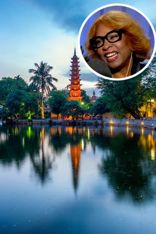 Robin Recaps Her Adventure-Filled Trip to Asia