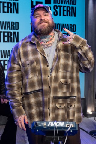 Teddy Swims Performs ‘Bad Dreams' Ahead of Special