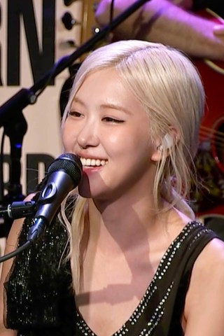 Read about Rosé Performs ‘Call It the End’ Live in the Studio